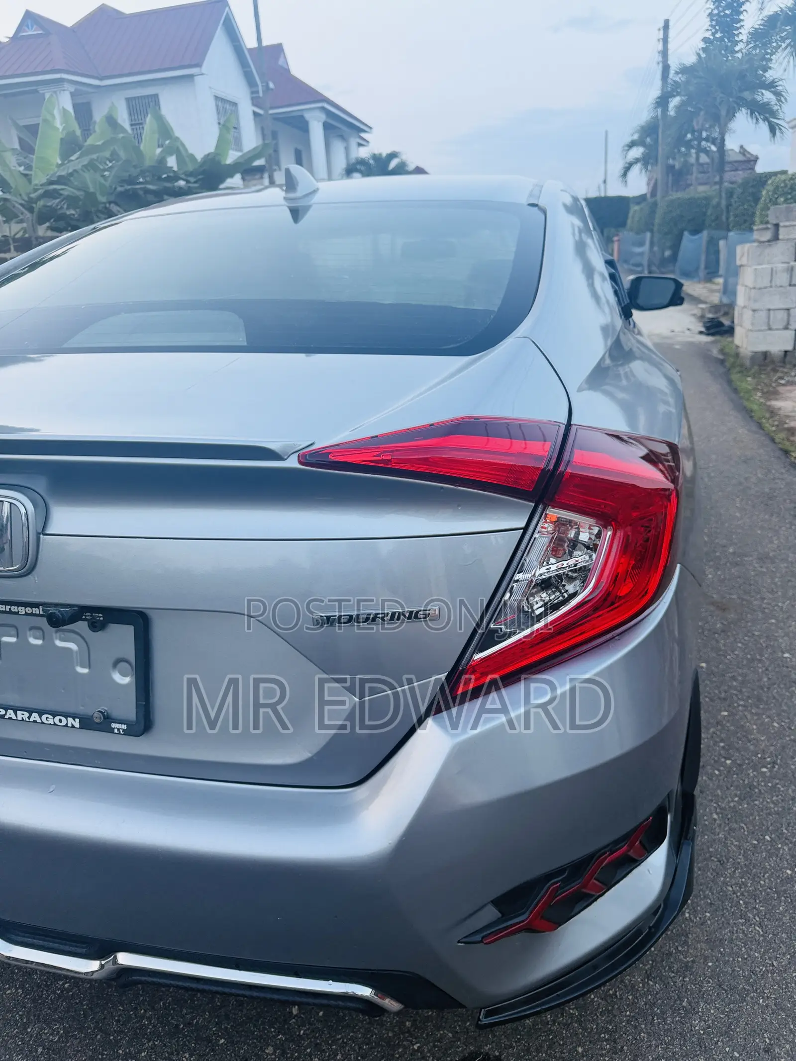 Honda Civic Touring 4dr Sedan (1.5L 4cyl) 2017 Silver