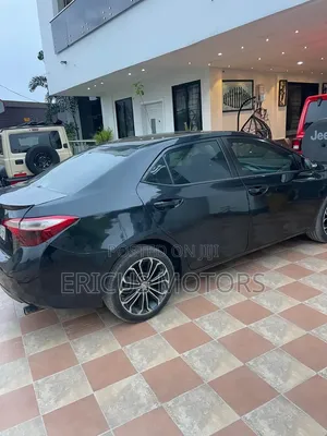 Toyota Corolla L 4dr Sedan (1.8L 4cyl 4A) 2015 Black