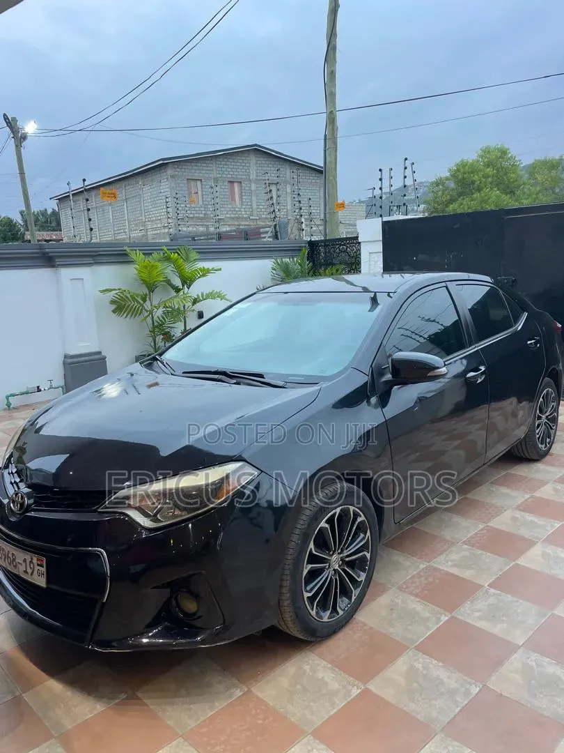 Toyota Corolla L 4dr Sedan (1.8L 4cyl 4A) 2015 Black