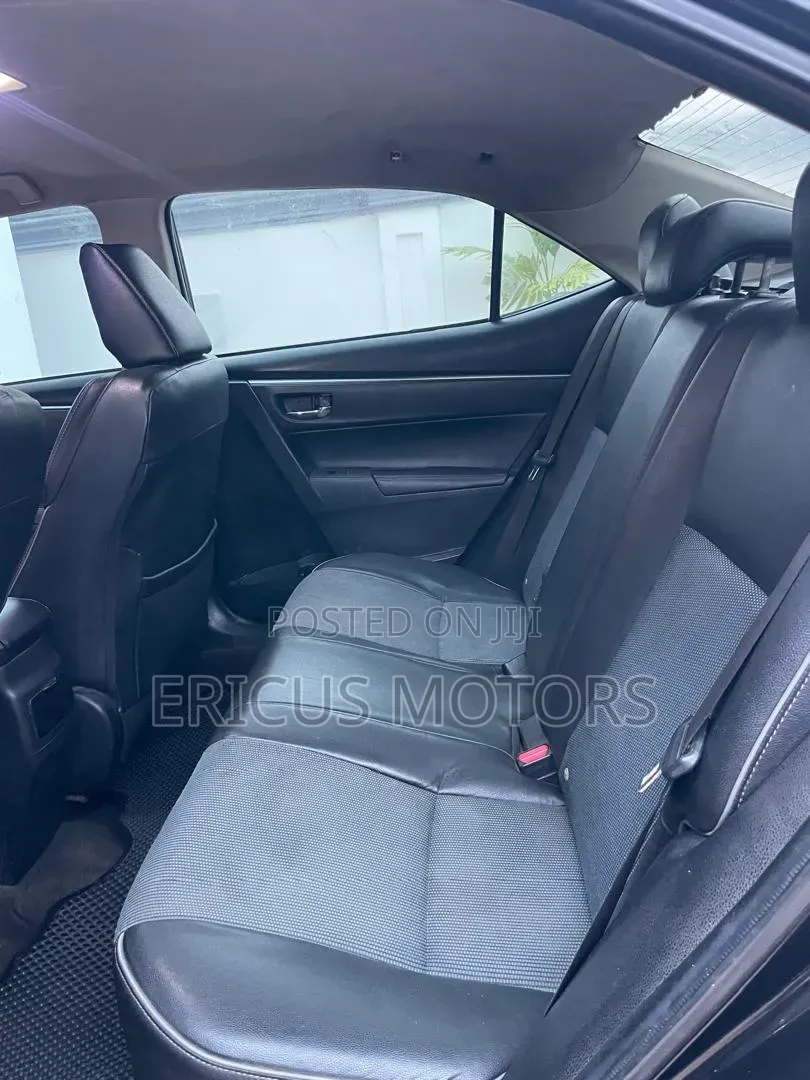 Toyota Corolla L 4dr Sedan (1.8L 4cyl 4A) 2015 Black