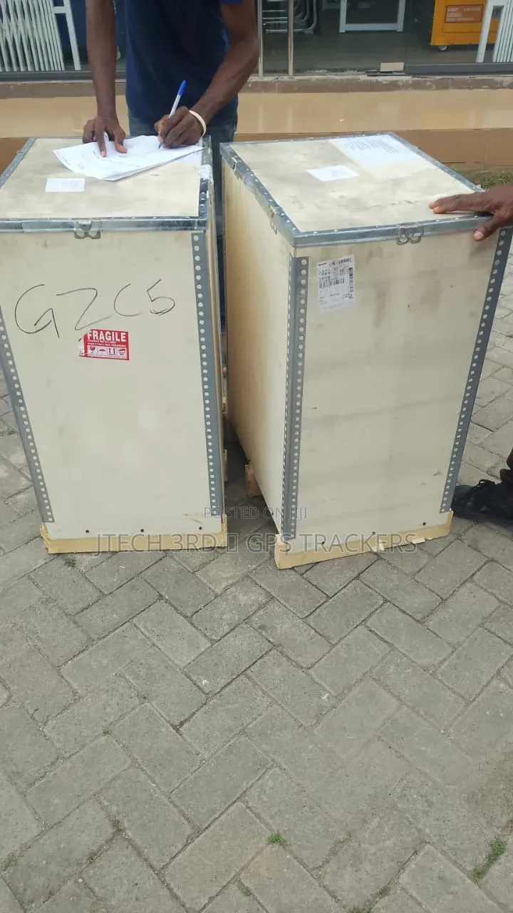Powerful 3 Phase Voltage Stabilize