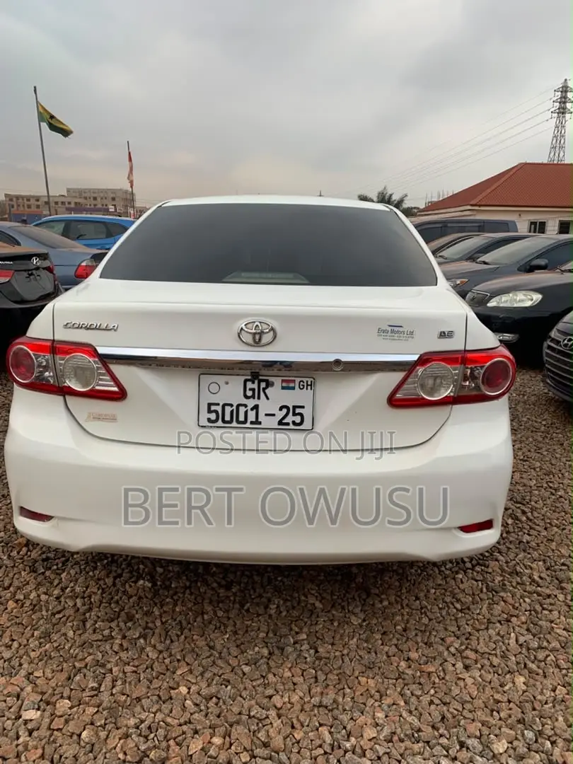 Toyota Corolla 2013 White