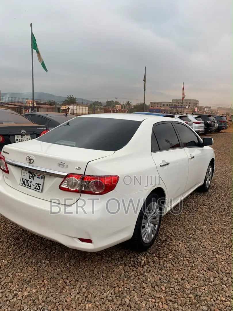 Toyota Corolla 2013 White