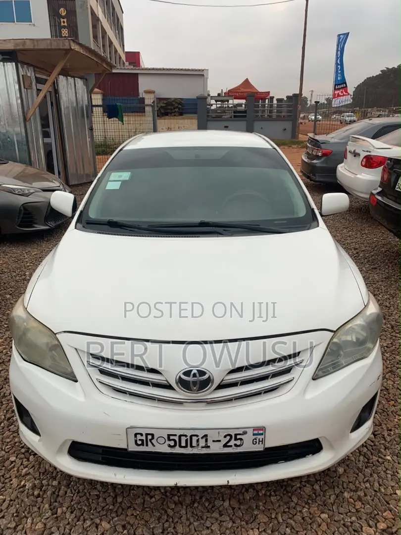 Toyota Corolla 2013 White