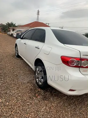 Toyota Corolla 2013 White