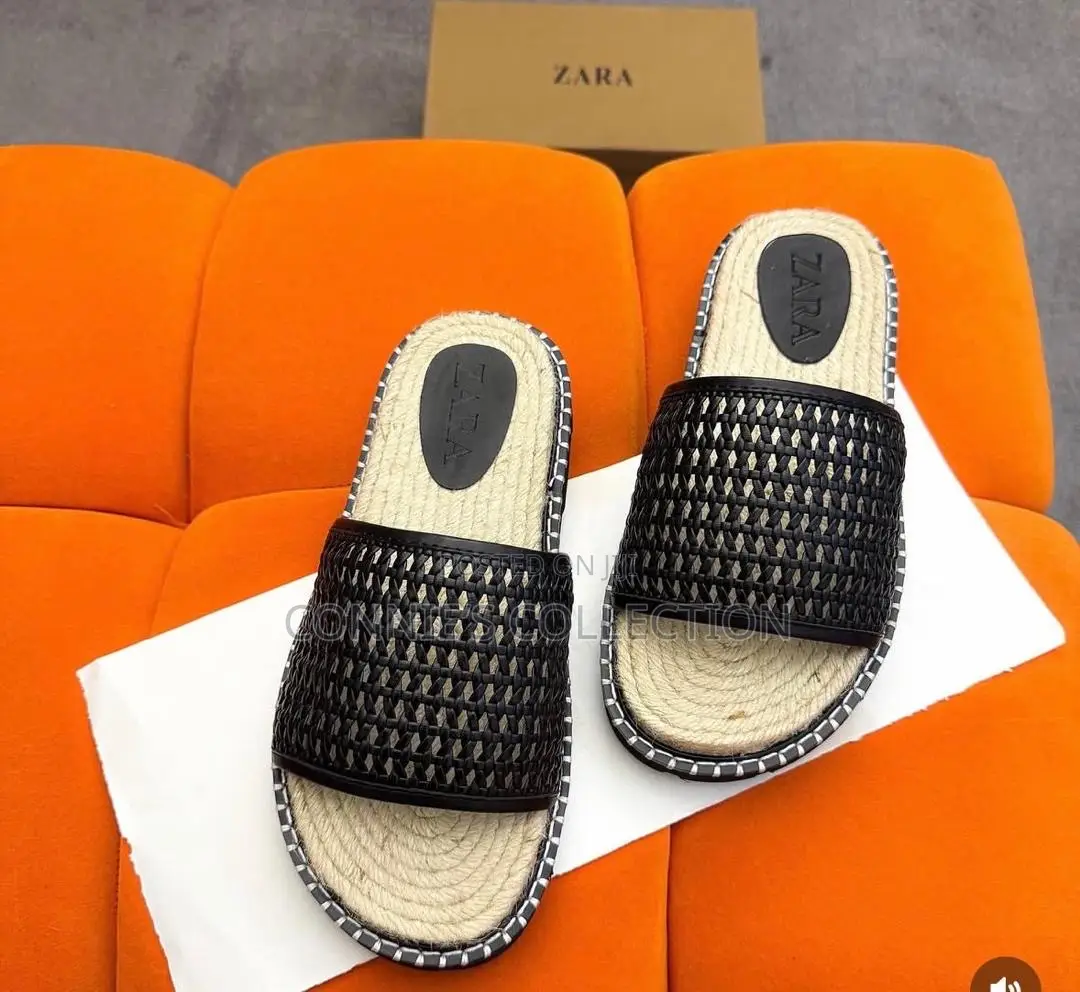 Zara Men's Woven Slide