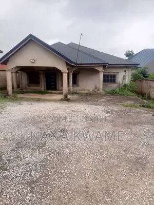 Furnished 4bdrm House in Richmoni Estate, Kumasi Metropolitan for sale