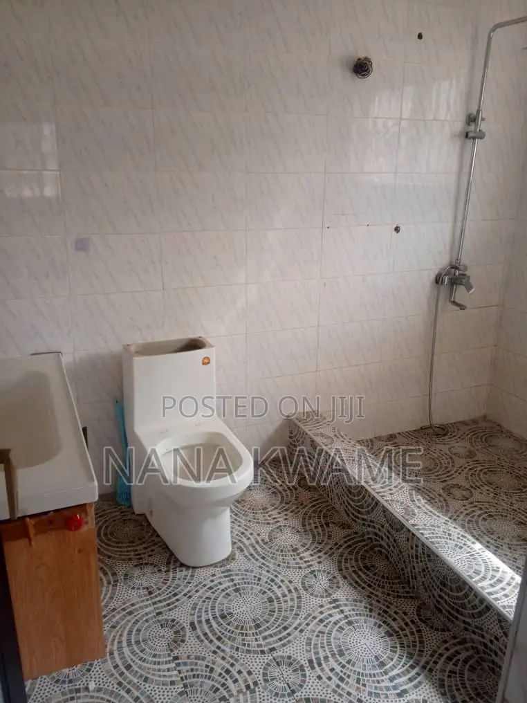 Furnished 4bdrm House in Richmoni Estate, Kumasi Metropolitan for sale