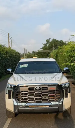 Toyota Tundra 1794 Edition CrewMax 5.5' Bed 2023 White