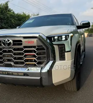 Toyota Tundra 1794 Edition CrewMax 5.5' Bed 2023 White