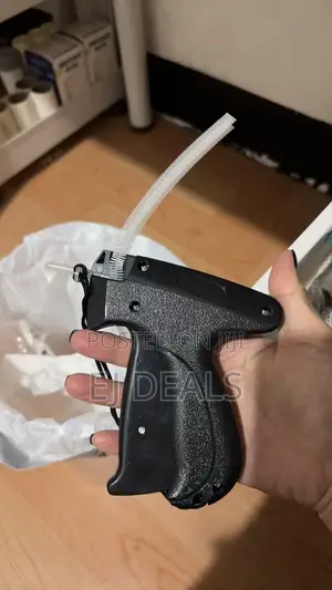 Tagging Gun With Replacement Needle and 1000pcs Tagging Pins