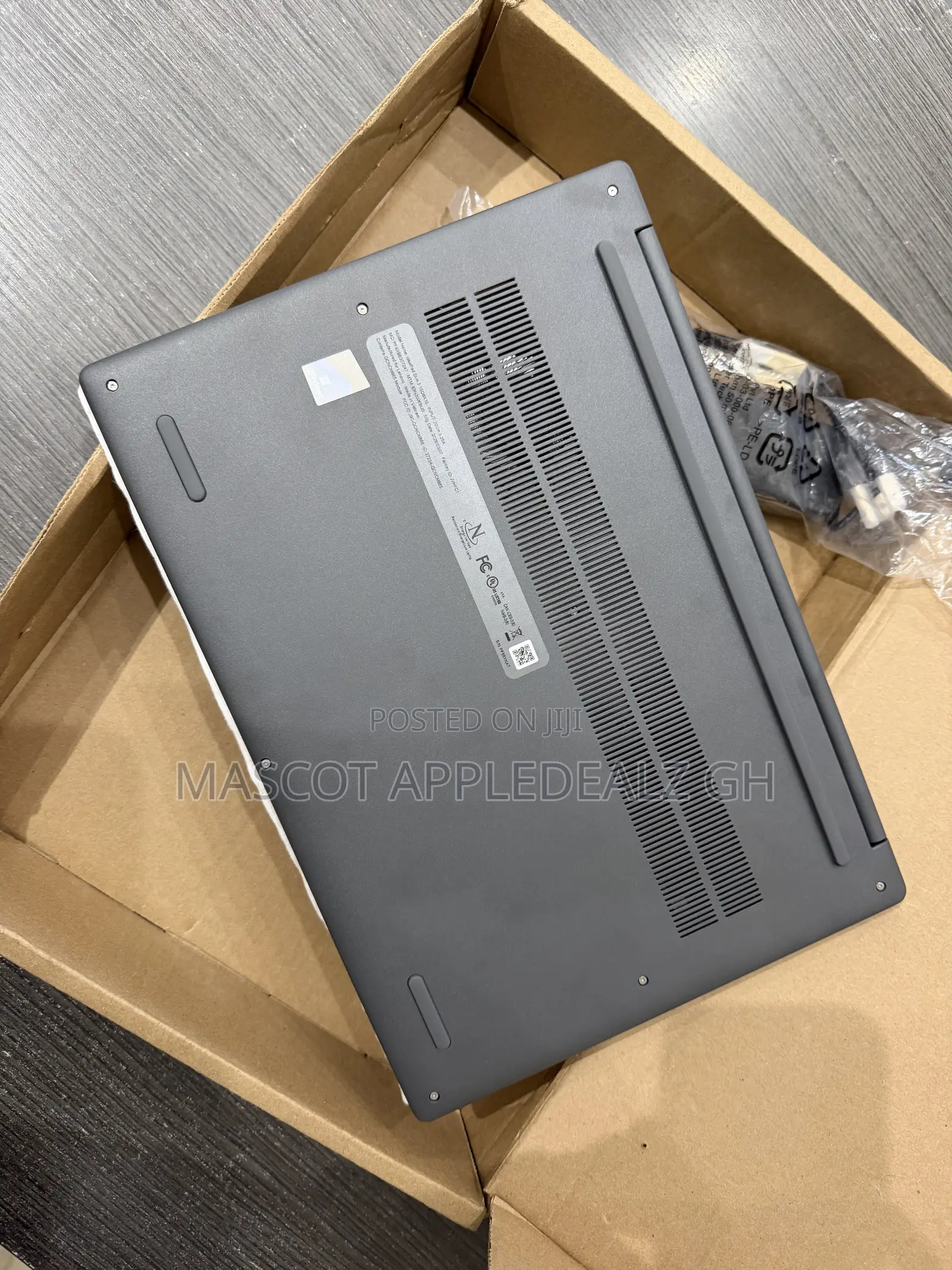 New Laptop Lenovo 16GB SSD 512GB