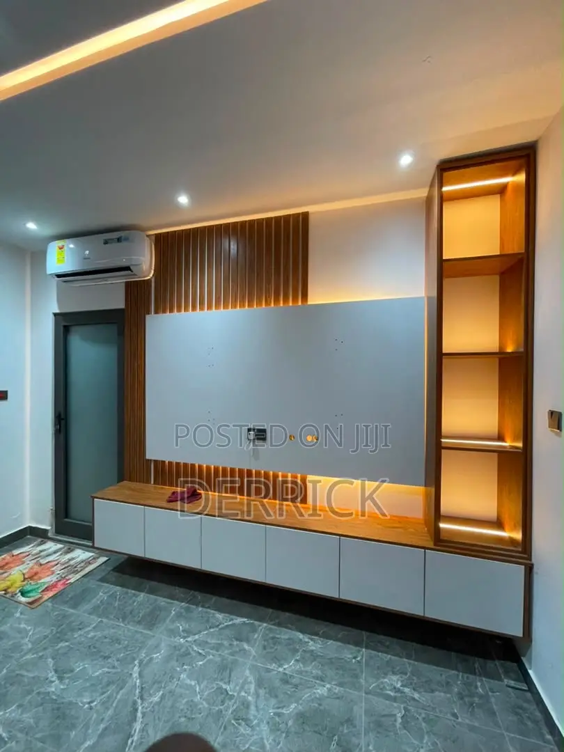 Modern and Premium TV Stand /Console