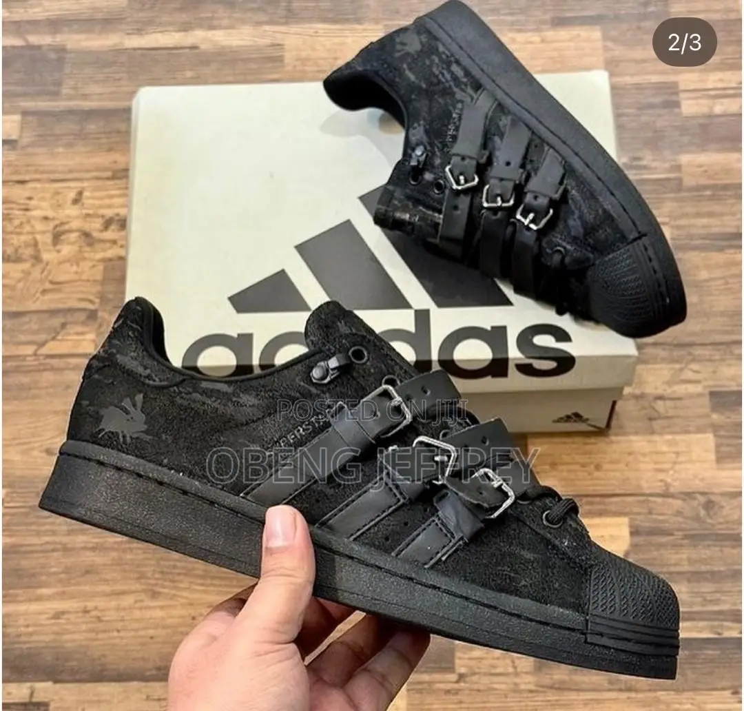 Original Adidas Superstar Rabbit Hole With Triple Buckle Straps