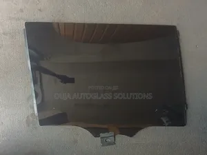 2023 Range Rover Vogue L460 Rear Right Door Glass Available(Laminated)