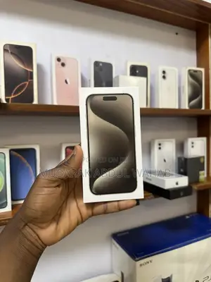 New Apple iPhone 15 Pro Max 256 GB Silver