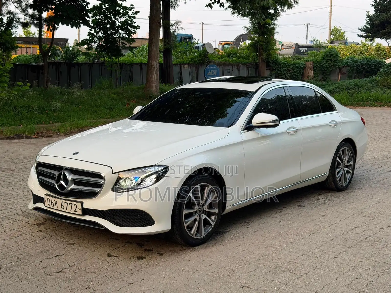 Mercedes-Benz C300 Base C300 AWD 4MATIC Sedan 2018 Off white