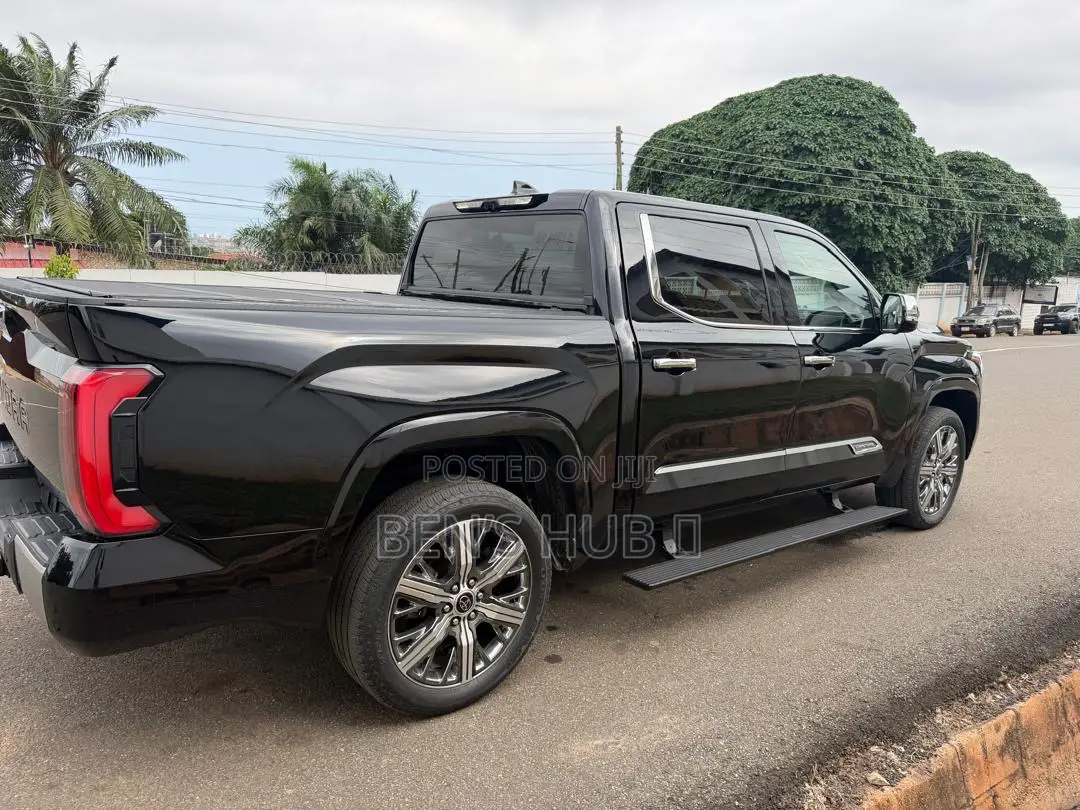 Toyota Tundra Hybrid 2023 Blue