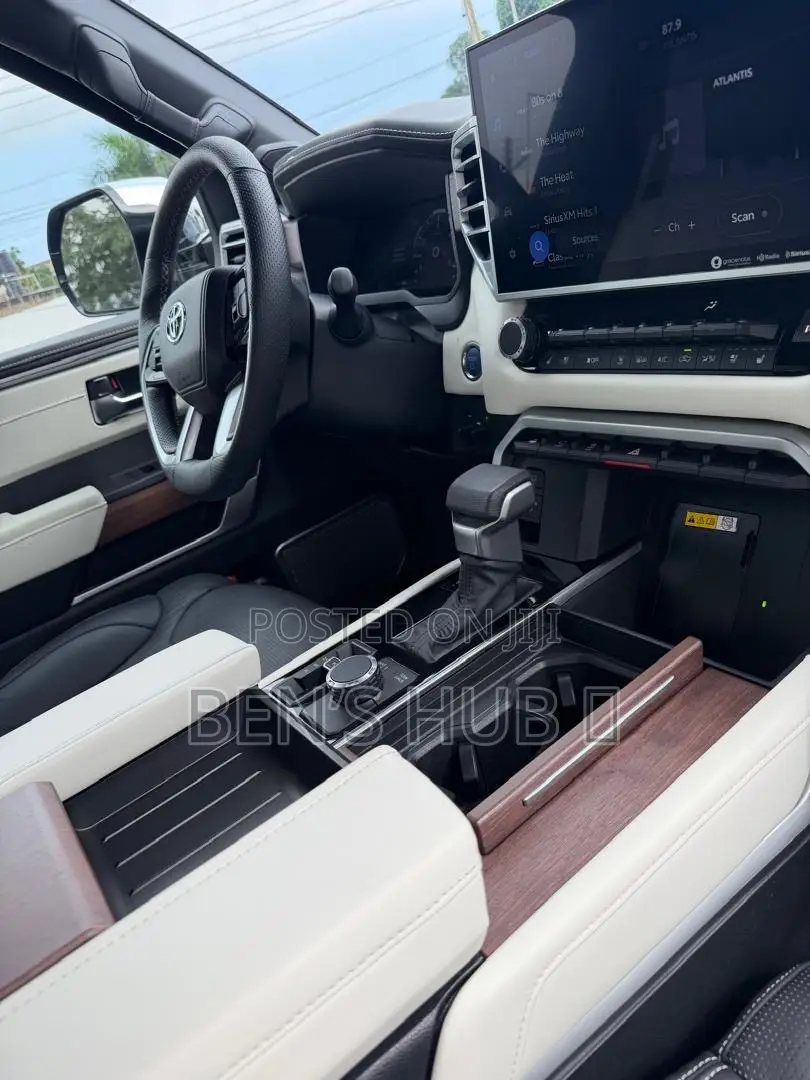 Toyota Tundra Hybrid 2023 Blue