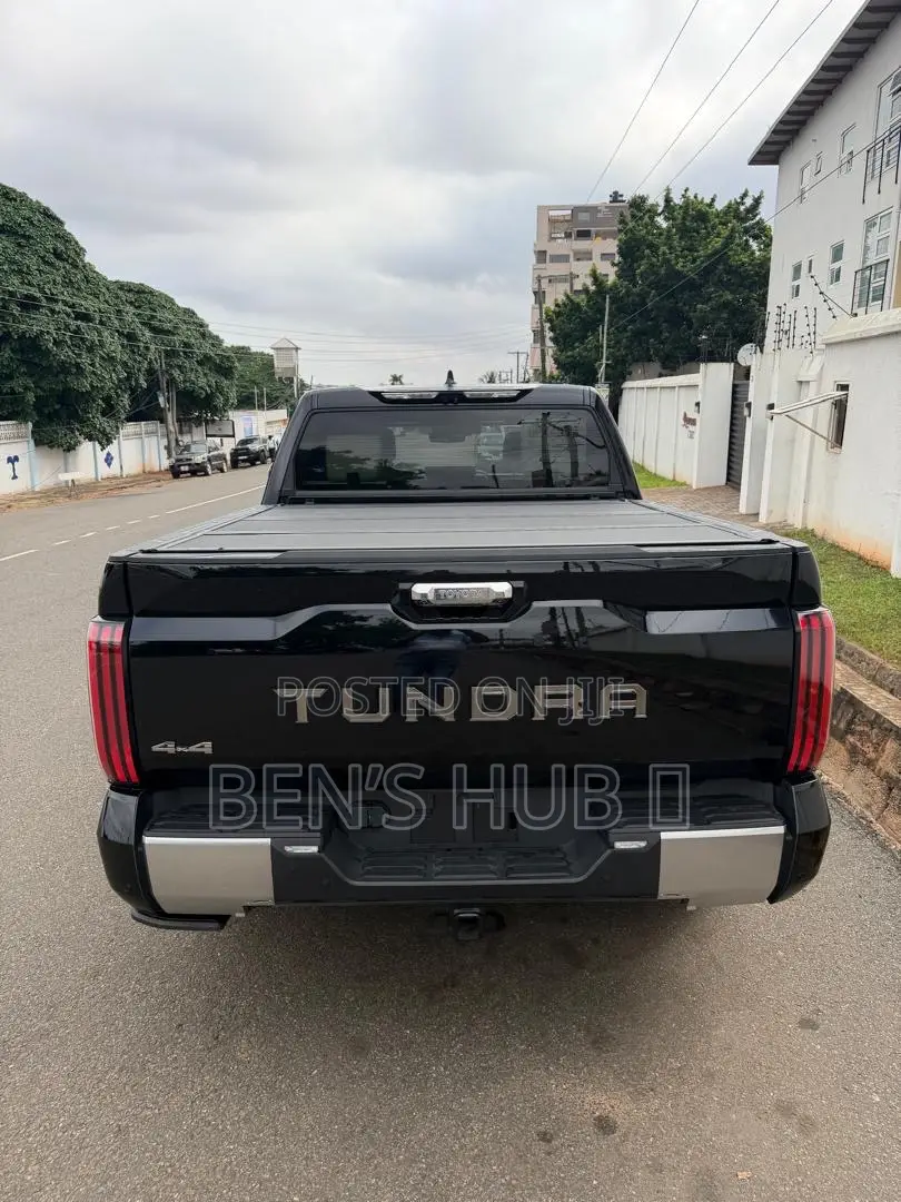 Toyota Tundra Hybrid 2023 Blue