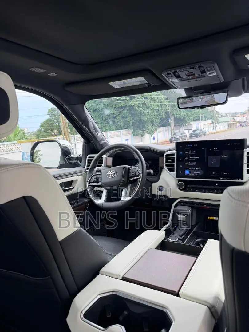 Toyota Tundra Hybrid 2023 Blue