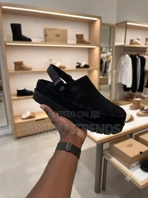 Original UGG Goldencoast Clog Slip-Ons (Black)