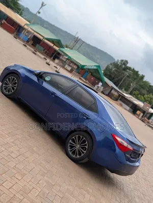 Toyota Corolla 2014 Blue