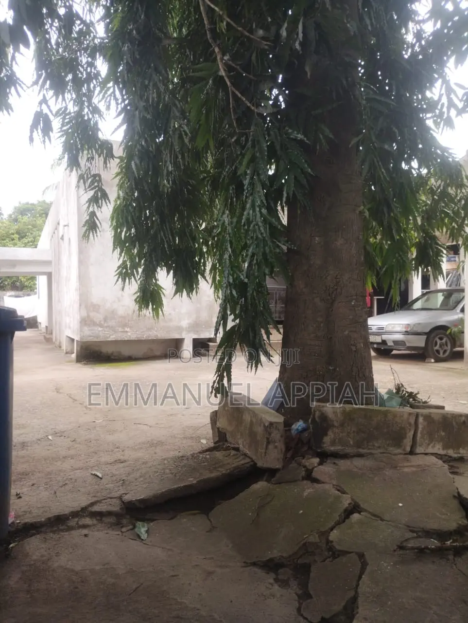 5bdrm House in Lapaz Nyamekye, Accra Metropolitan for sale