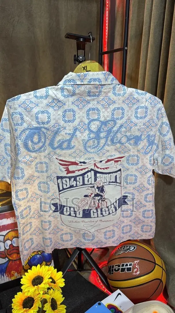 Verity’s Unisex Crop Shirt