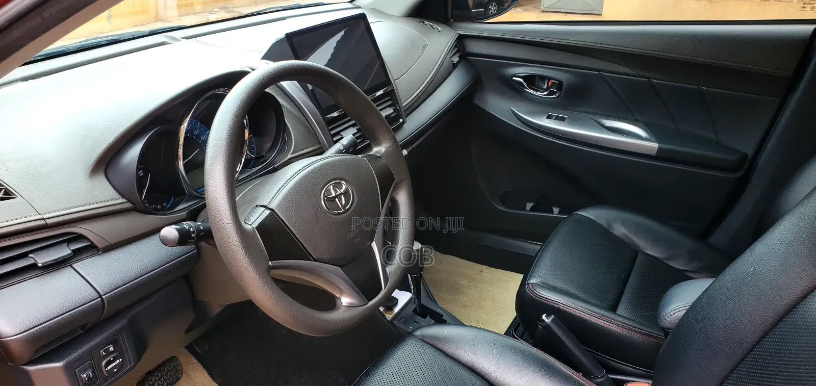 Toyota Yaris 2016 Red
