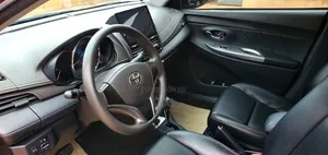 Toyota Yaris 2016 Red