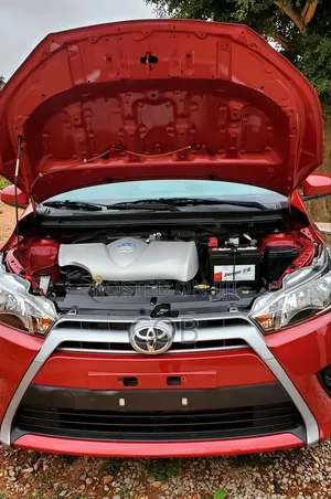 Toyota Yaris 2016 Red