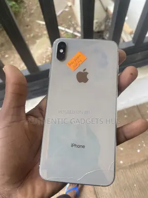 Apple iPhone XS Max 64 GB Gold