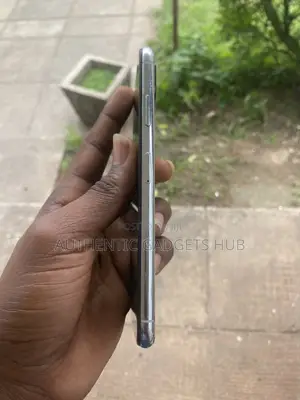 Apple iPhone XS Max 64 GB Gold