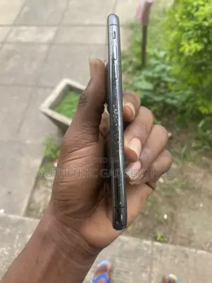 Apple iPhone XS 64 GB Black