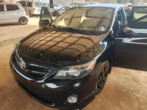Toyota Corolla 2013 Black