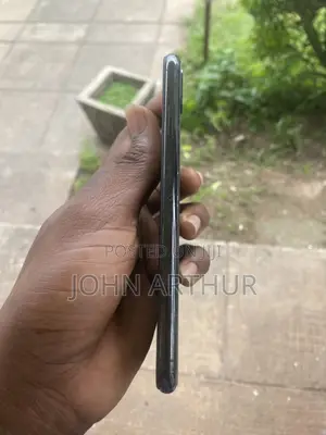 Apple iPhone XS Max 64 GB Black