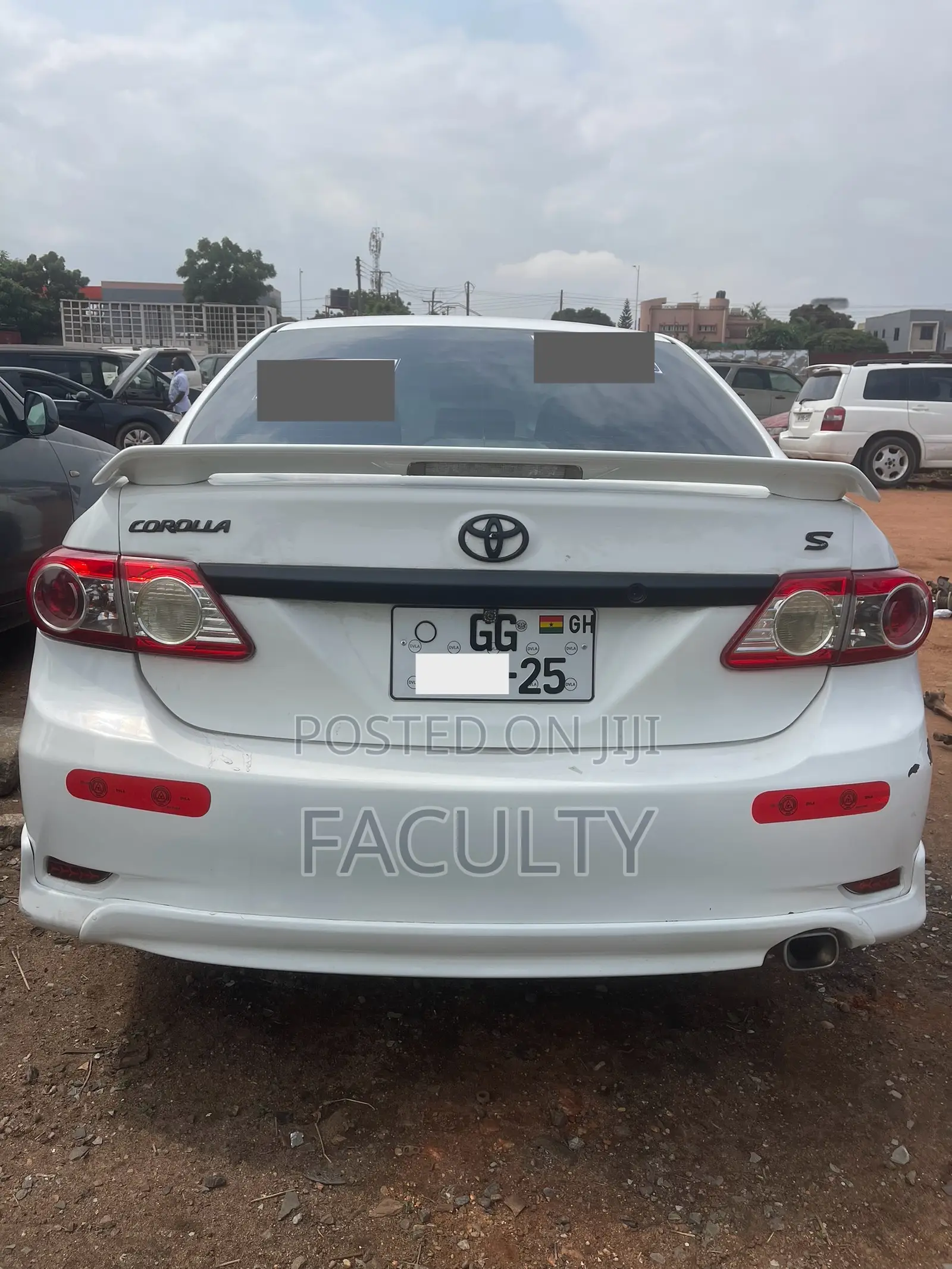 Toyota Corolla 2013 White