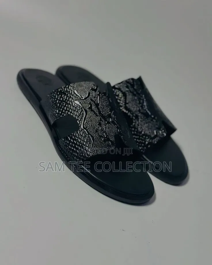 Men's Casual Slippers. Free Delivery Anywhere in Ghana