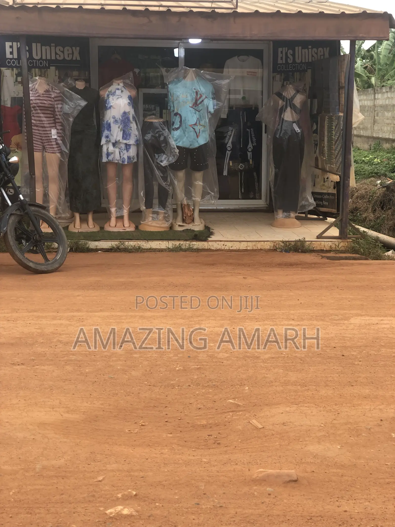 Boutique Filled With Unisex Clothes Plus Shop 4sell