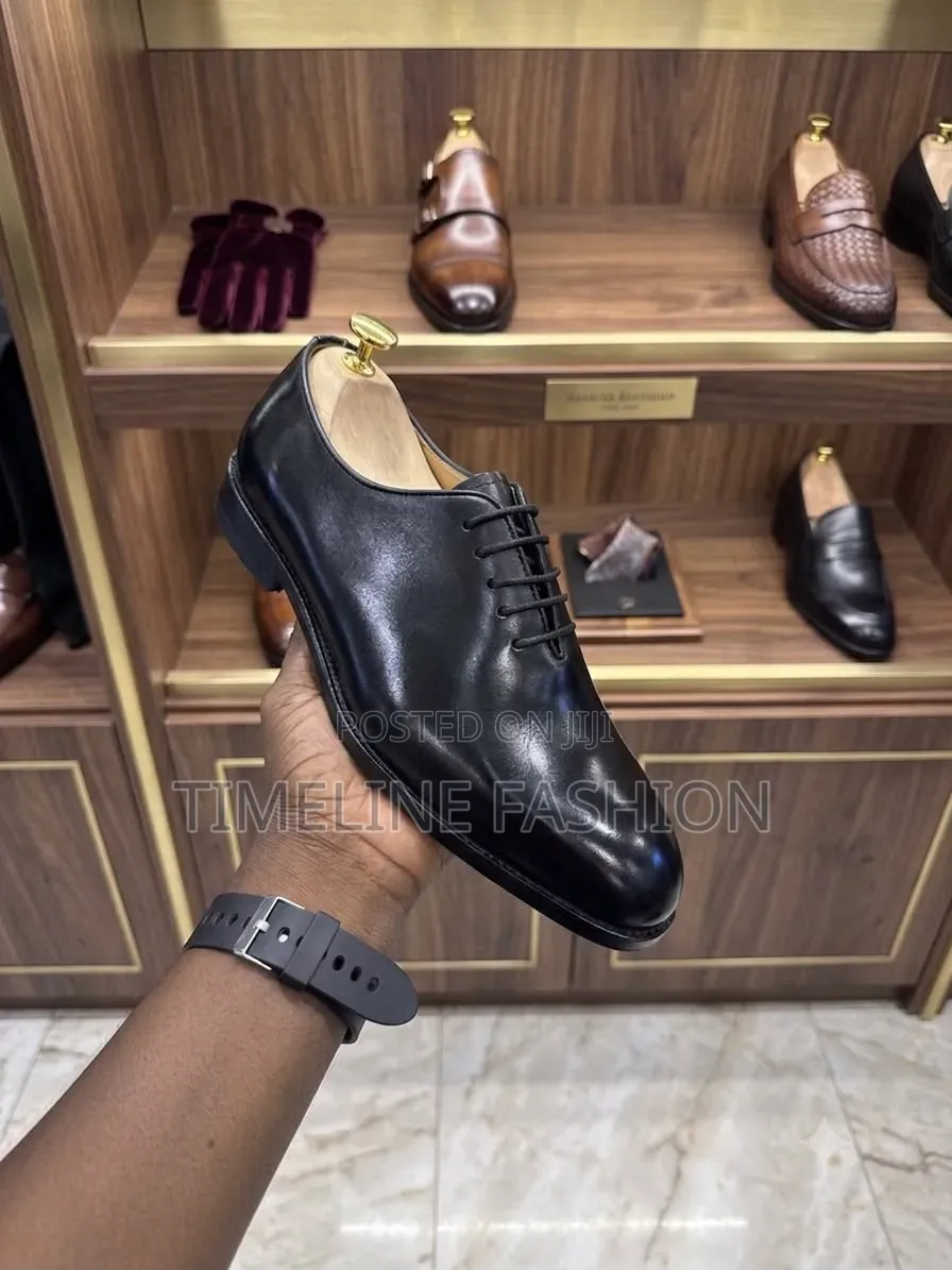 Jordana Brewster Executive Men's Plain Leather Black Shoes