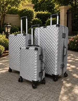 Premium Quality 3set Aluminum Edge Zipless Bag.