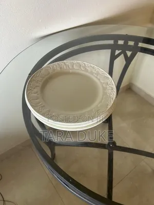 Set of 4 Off-White Relief Salad/Dessert Plates