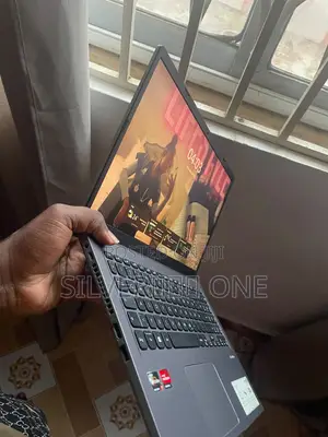 Laptop Asus Vivobook 15 16GB AMD Ryzen 7 SSD 500GB