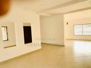 5bdrm House in Oyibi for sale