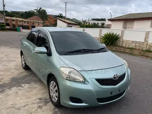 Toyota Belta 2010 Green