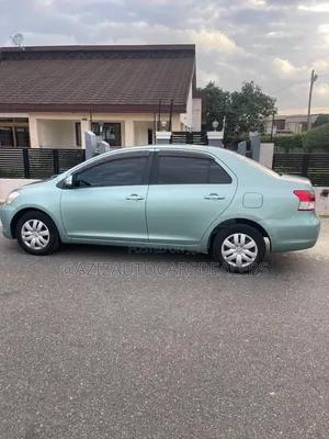 Toyota Belta 2010 Green
