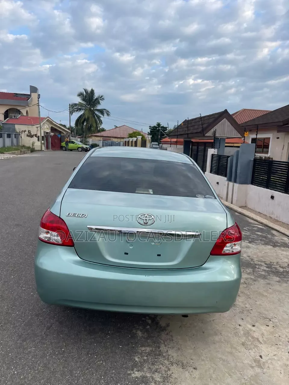 Toyota Belta 2010 Green