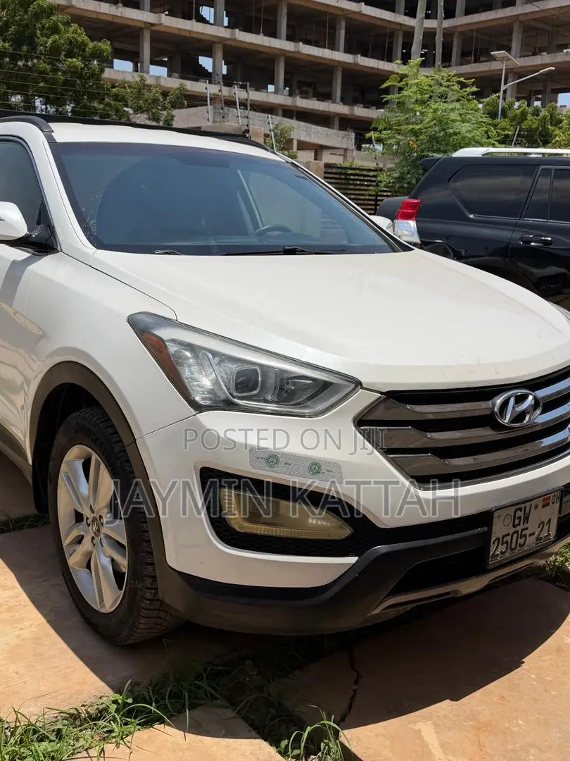 Hyundai Santa Fe GLS 4dr SUV AWD (3.3L 6cyl 6A) 2014 White
