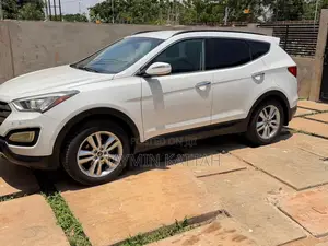 Hyundai Santa Fe GLS 4dr SUV AWD (3.3L 6cyl 6A) 2014 White